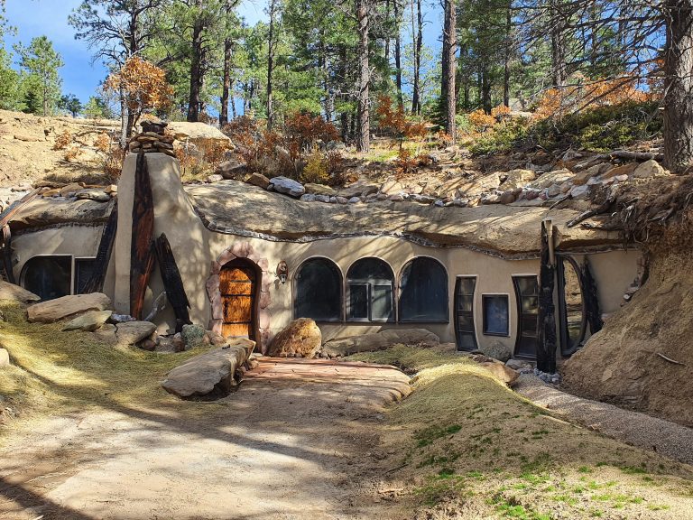 
                      
                        Ironstar Outpost West
                      
                    