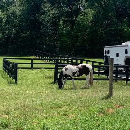 
                      
                        Hidden Creek Farm - KY
                      
                    