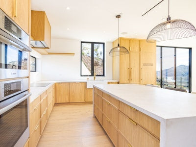 
                      
                        Sky River Ranch, Malibu
                      
                    