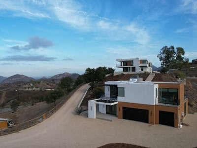 
                      
                        Sky River Ranch, Malibu
                      
                    