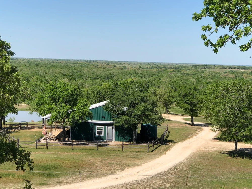 Big d ranch bunkhouse bed & breakfast