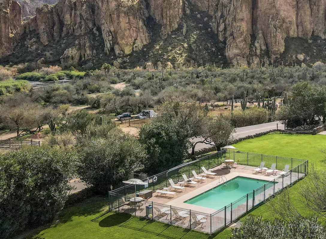 Sagaro Lake Guest Ranch