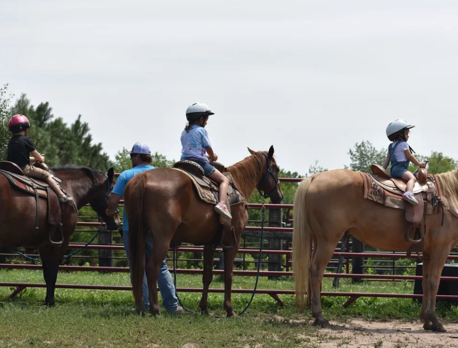Lazy B Ranch - KS