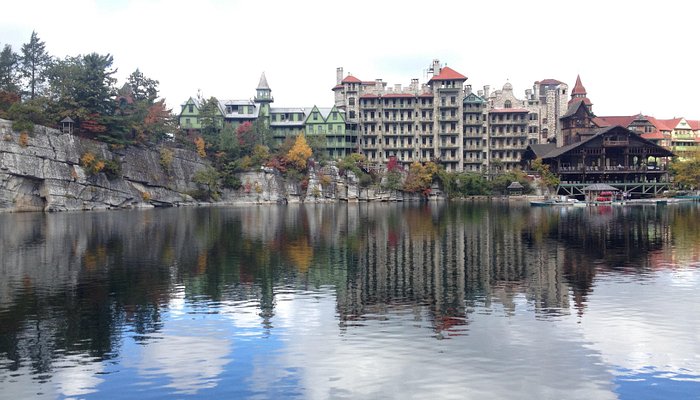 
                      
                        Mohonk Mountain House Hudson Valley Day Trips
                      
                    
