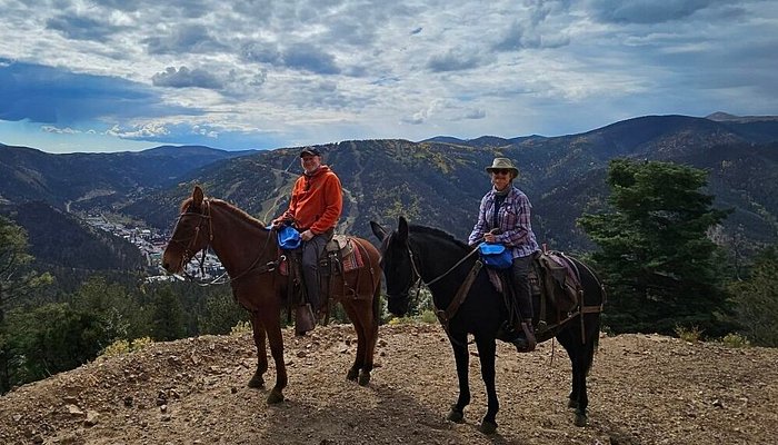 
                      
                        Red River Stables
                      
                    