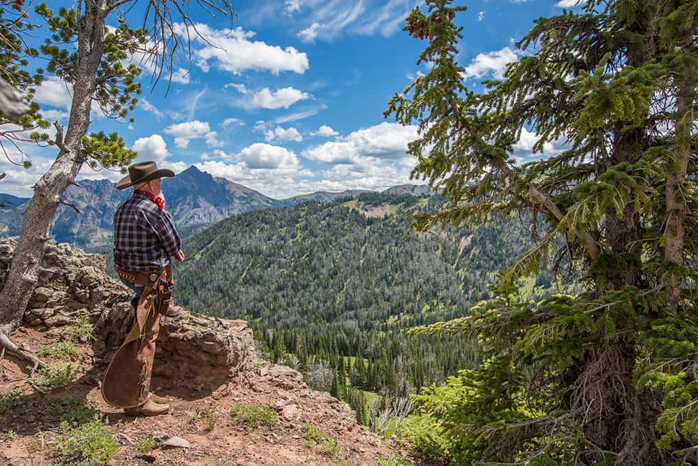 Absaroka-Beartooth Outfitters: Bear Tooth Mountains Montana