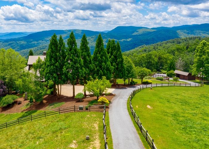 Leatherwood Mountains Resort
