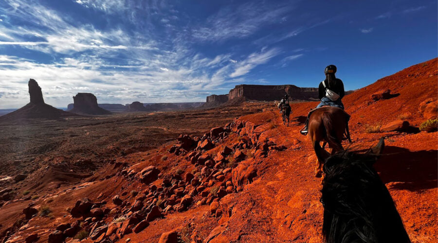 Sacred Monument: Monument Valley Horseback Adventure Tour